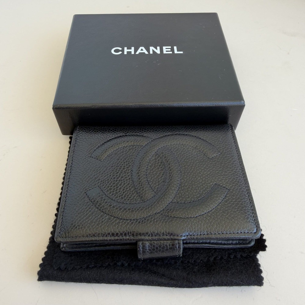 Chanel Vintage Timeless CC Compact French Bifold Wallet